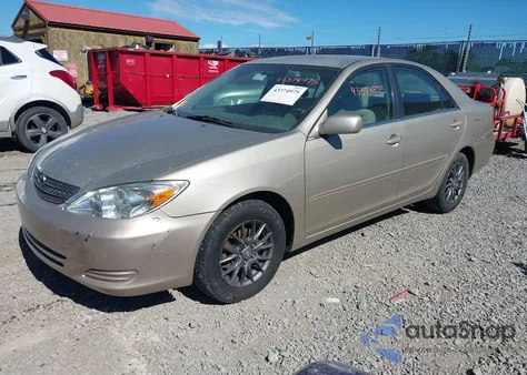 2003 Toyota Camry Le z USA, uszkodzony, nr VIN 4T1BE32K63U741790
